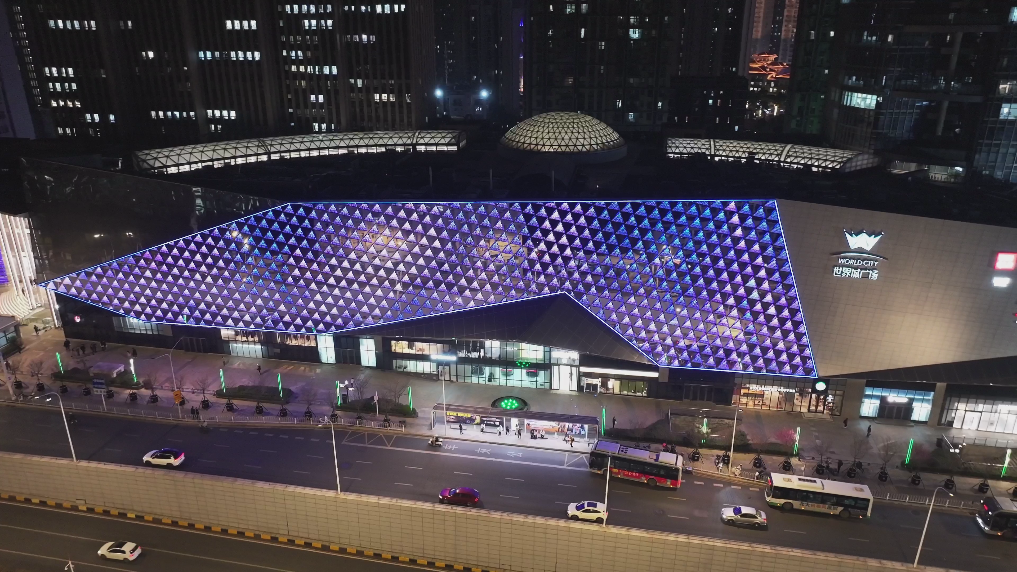 白天是墙，夜晚是灯！3D打印与柔性线条灯点亮武汉光谷新地标